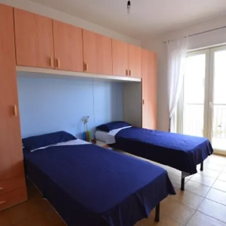Lina Apartment *